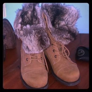 STEVE MADDEN MAYBREY BOOTIES